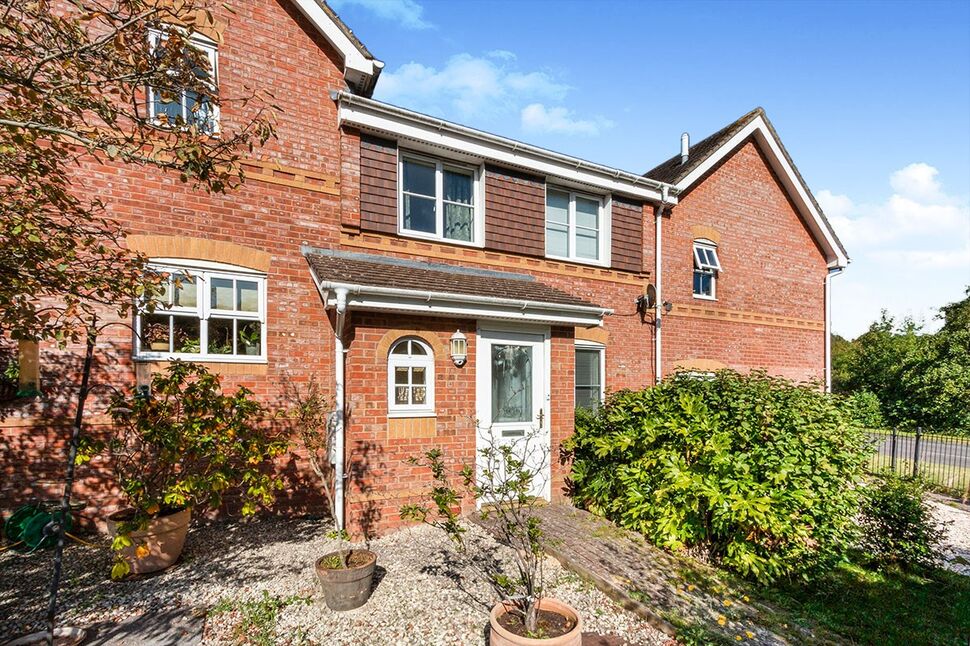 Main image of 3 bedroom Mid Terrace House to rent, Arcadia Close, Beggarwood, Hampshire, RG22