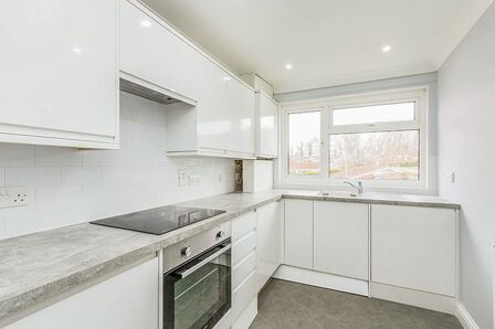 2 bedroom  Flat to rent