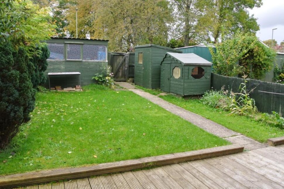 Main image of 3 bedroom Mid Terrace House to rent, Pembroke Road, Basingstoke, Hampshire, RG23