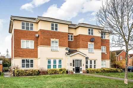 Gillespie Close, 2 bedroom  Flat to rent, £1,000 pcm