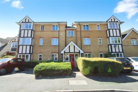 Redwood Grove, 1 bedroom Flat to rent, &pound;900 pcm