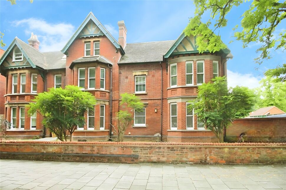 Main image of 1 bedroom  Flat to rent, De Parys Avenue, Bedford, Bedfordshire, MK40