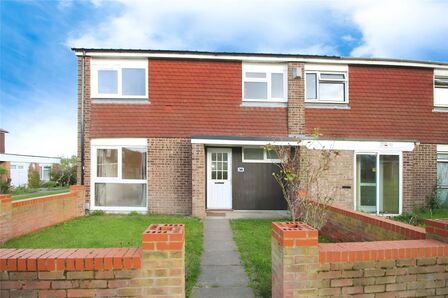 Atholl Walk, 3 bedroom End Terrace House to rent, &pound;1,400 pcm
