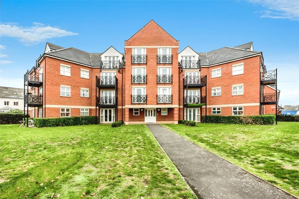 Main image of 3 bedroom Flat for sale, Palgrave Road, Bedford, Bedfordshire, MK42