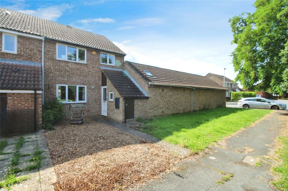 Main image of 3 bedroom End Terrace House for sale, Washburn Close, Bedford, Bedfordshire, MK41