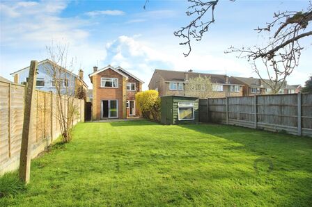 Pentland Rise, 4 bedroom Detached House for sale, £525,000