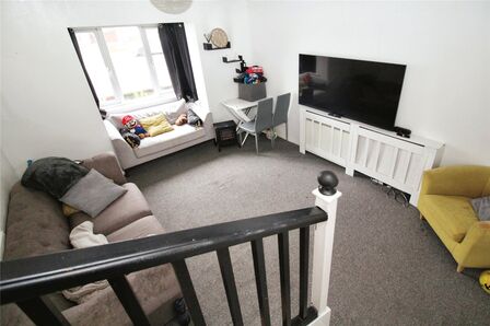 Hurst Grove, 2 bedroom End Terrace House for sale, £255,000