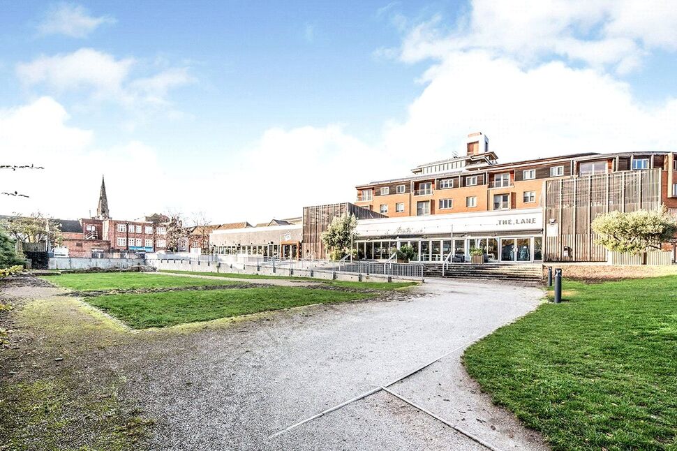 Main image of 2 bedroom  Flat to rent, Castle Lane, Bedford, Bedfordshire, MK40