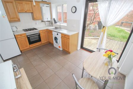 2 bedroom End Terrace House for sale
