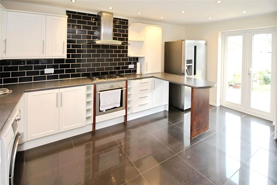 Main image of 3 bedroom House to rent, Elliott Crescent, Bedford, Bedfordshire, MK41