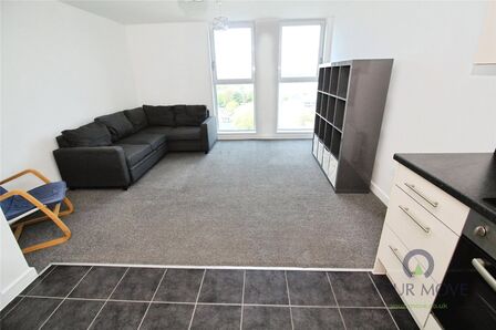 St. Johns Street, 2 bedroom  Flat for sale, £125,000