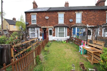 West End, 2 bedroom Mid Terrace House to rent, £1,200 pcm