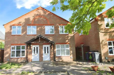 Holt Row, 2 bedroom Semi Detached House to rent, £1,350 pcm