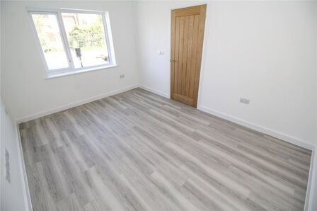 Hawnes Close, 3 bedroom Semi Detached House for sale, &pound;475,000