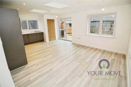 Northwood End Road, 2 bedroom Detached Bungalow for sale, &pound;425,000