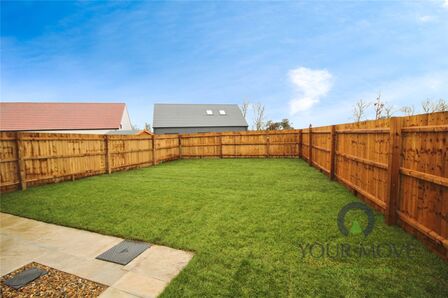 2 bedroom Mid Terrace House for sale