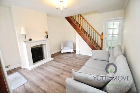 2 bedroom Mid Terrace House to rent
