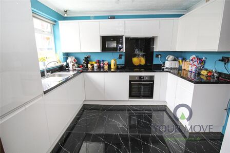 3 bedroom End Terrace House for sale