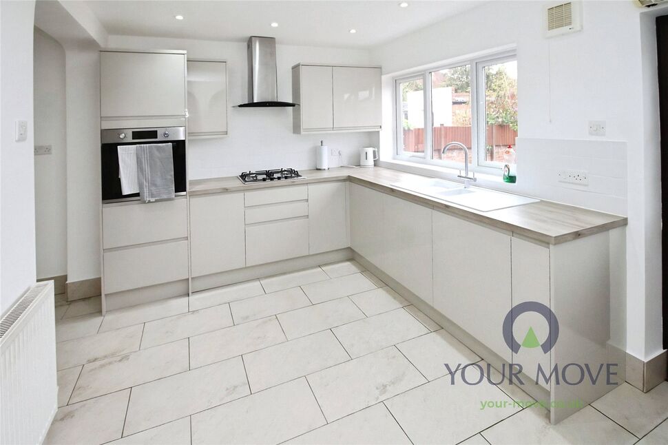 Main image of 3 bedroom Semi Detached House to rent, Gloucester Road, Bedford, Bedfordshire, MK42