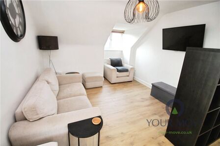 Milton Road, 1 bedroom  Flat to rent, &pound;950 pcm