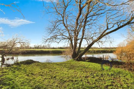 4 bedroom Detached Bungalow for sale