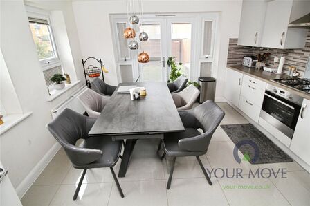 Thistle Lane, 4 bedroom End Terrace House for sale, &pound;390,000