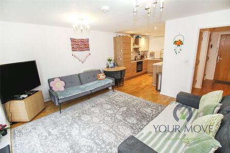 Palgrave Road, 2 bedroom Flat for sale, &pound;190,000