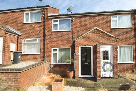 2 bedroom Mid Terrace House to rent