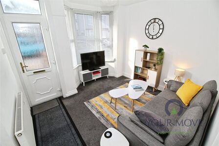 Fenlake Road, 2 bedroom End Terrace House for sale, &pound;256,000