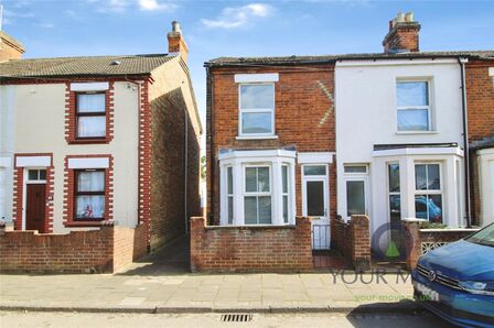 Fenlake Road, 2 bedroom End Terrace House for sale, &pound;256,000