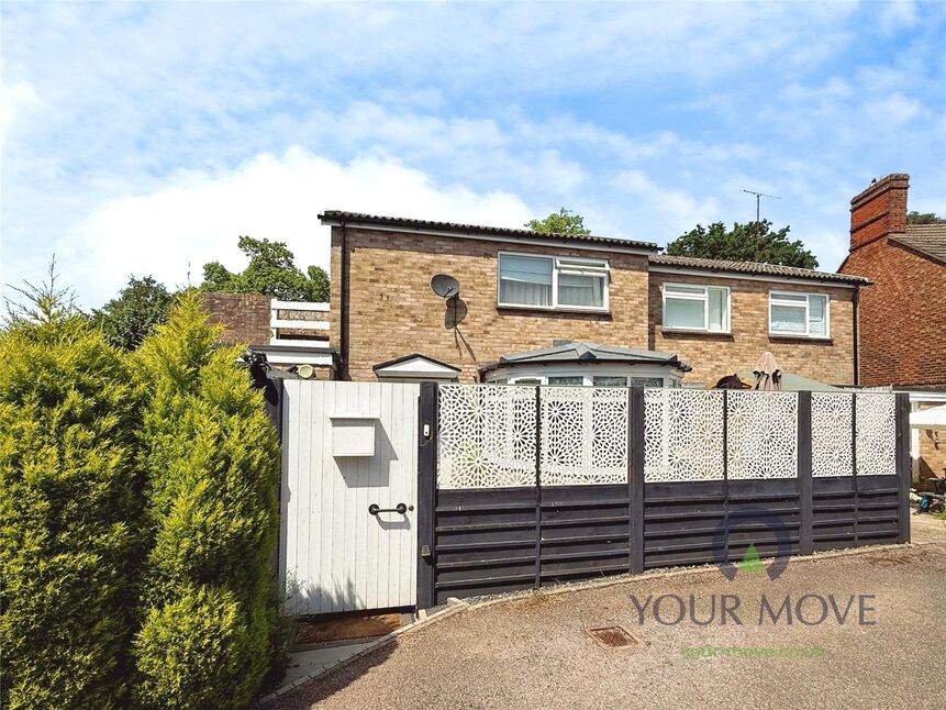 Main image of 1 bedroom Flat for sale, Bedford Road, Aspley Guise, Bedfordshire, MK17