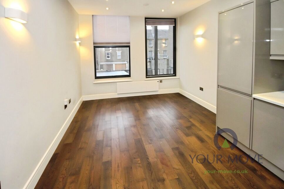 Lounge / Kitchen