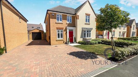 4 bedroom Detached House for sale