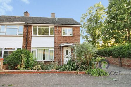 Woodcote, 3 bedroom Semi Detached House to rent, &pound;1,550 pcm