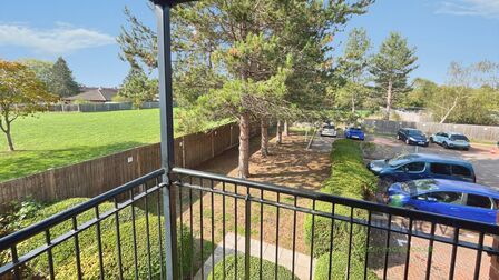 1 bedroom Flat for sale