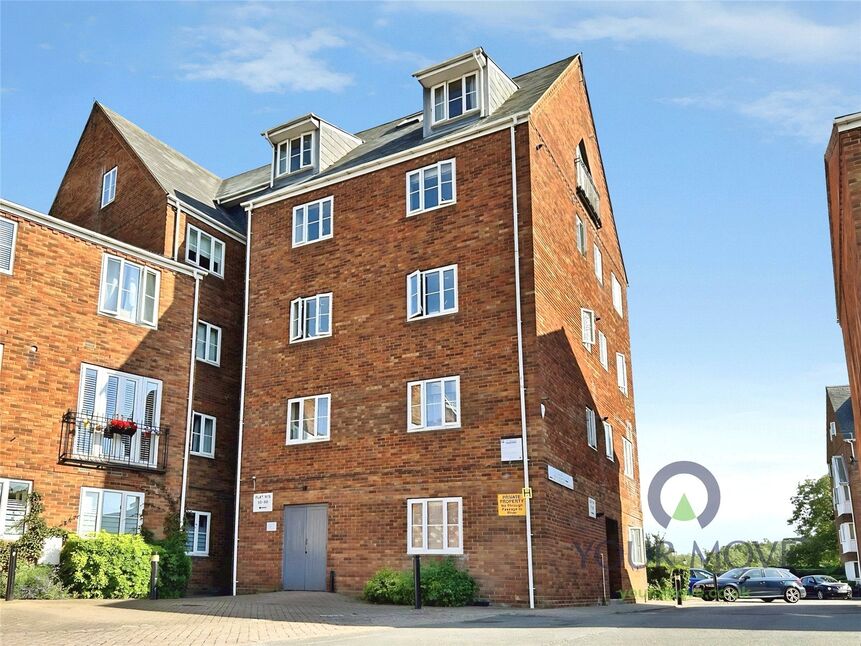 Main image of 4 bedroom Flat to rent, Sovereigns Quay, Bedford, Bedfordshire, MK40