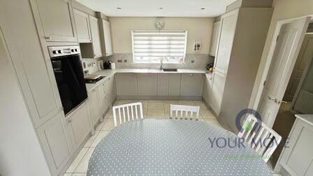 3 bedroom End Terrace House for sale
