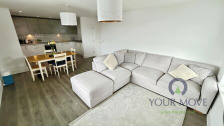 2 bedroom Flat for sale