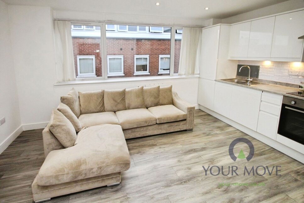 Lounge / Kitchen