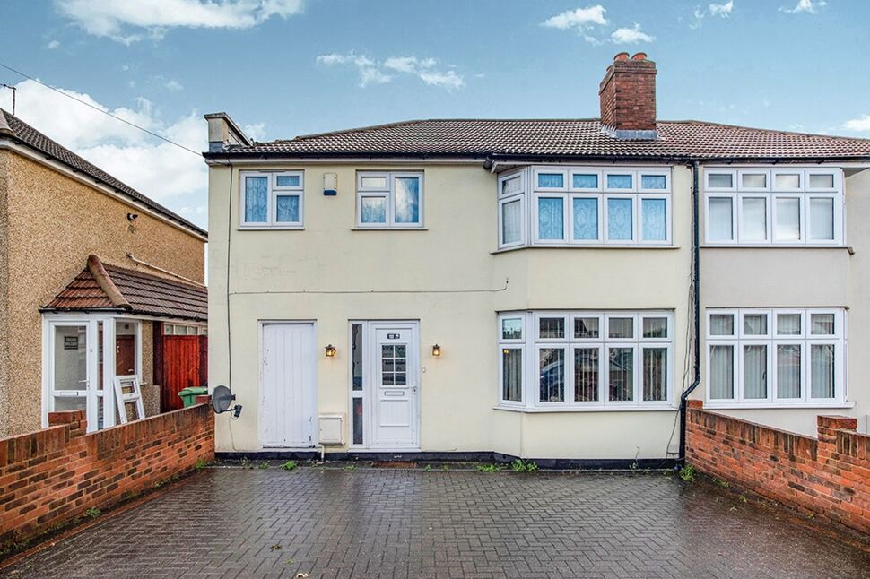 Main image of 4 bedroom Semi Detached House to rent, Westwood Lane, Welling, Kent, DA16
