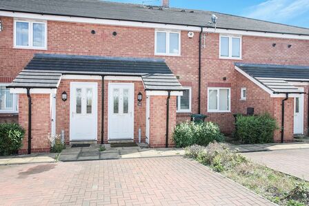 Fusiliers Close, 1 bedroom Mid Terrace House to rent, £750 pcm