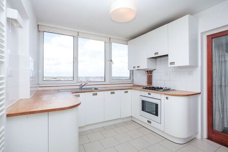 2 bedroom  Flat to rent