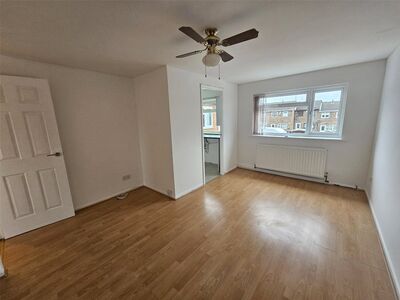 1 bedroom  Flat to rent