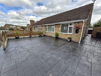 Trent Road, 2 bedroom Semi Detached Bungalow to rent, &pound;950 pcm