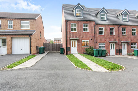Downy Birch, 3 bedroom Semi Detached House to rent, &pound;1,350 pcm