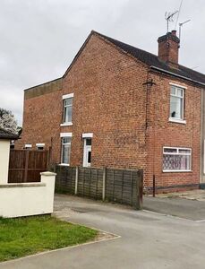 3 bedroom End Terrace House to rent
