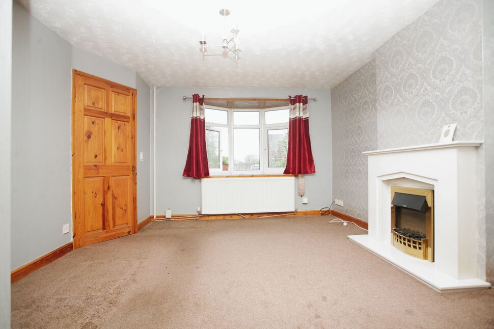 3 bedroom Semi Detached House for sale, Aintree Close, Bedworth, CV12