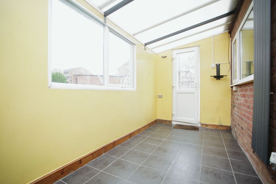 3 bedroom Semi Detached House for sale, Aintree Close, Bedworth, CV12