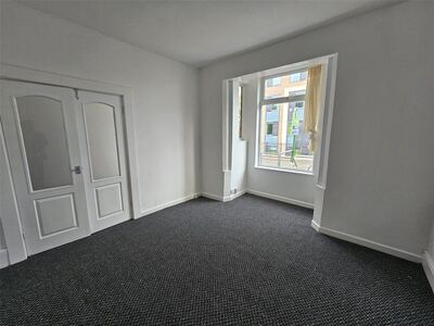 Vine Street, 3 bedroom Mid Terrace House to rent, £1,050 pcm