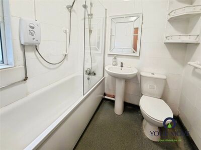 2 bedroom Mid Terrace House to rent